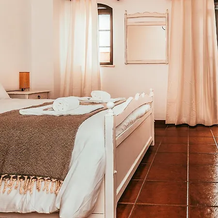 בית נופש By Gt House